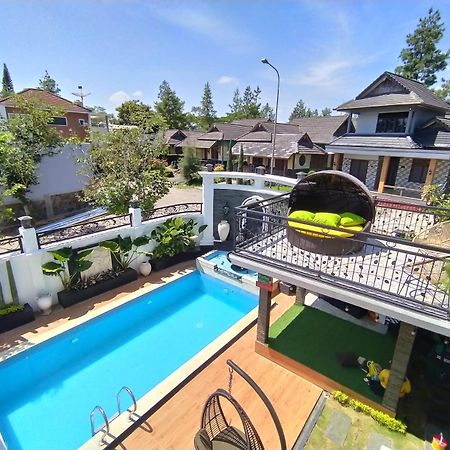 Villa Kota Bunga Malini 7 Cinengangirang Exterior photo